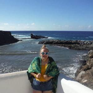 Meet your Posher, Abby